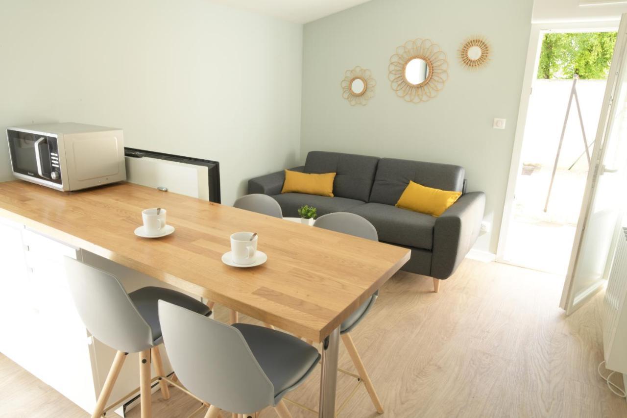 T2 - 28M2 Avec Cour Et Stationnement, Wifi Et Linge Fournis Lejlighed Angoulême Eksteriør billede
