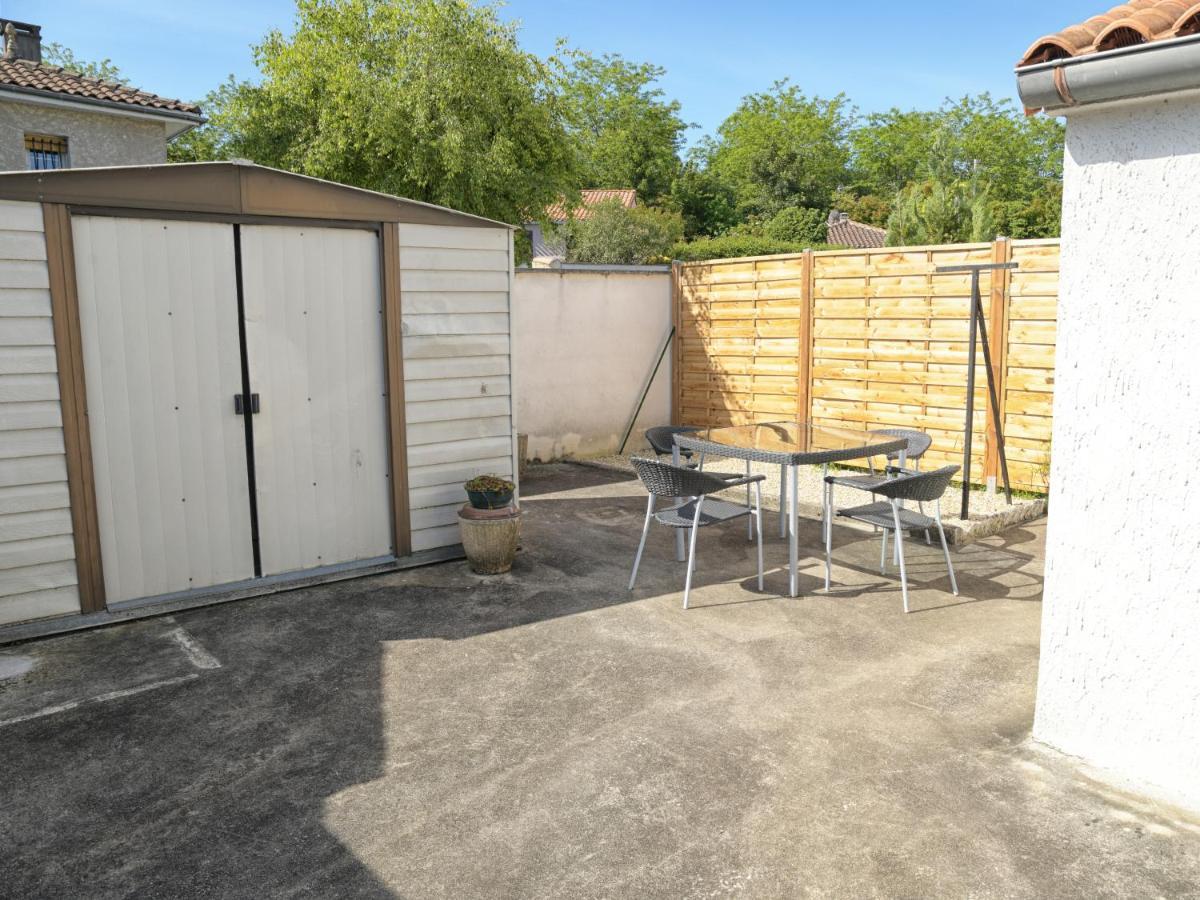 T2 - 28M2 Avec Cour Et Stationnement, Wifi Et Linge Fournis Lejlighed Angoulême Eksteriør billede